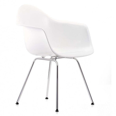 Cadeira de Braços em Plástico Eames DAX / Base Cromada